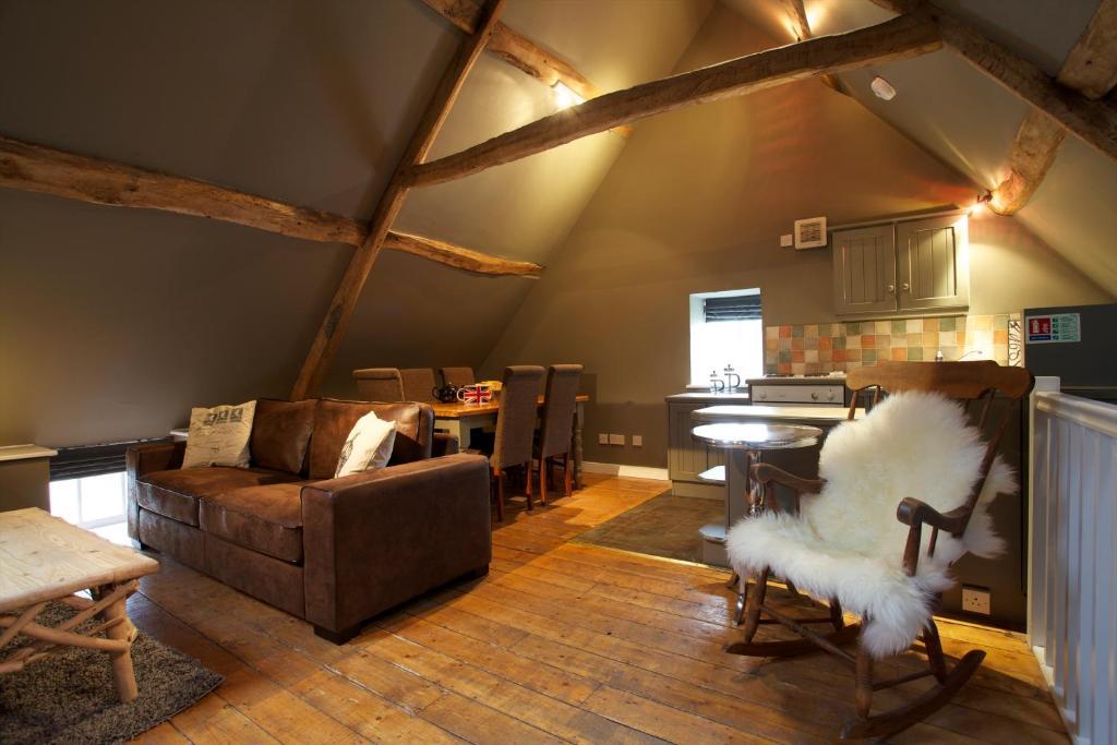 Отель The Kings Arms Дидмартон Номер фото