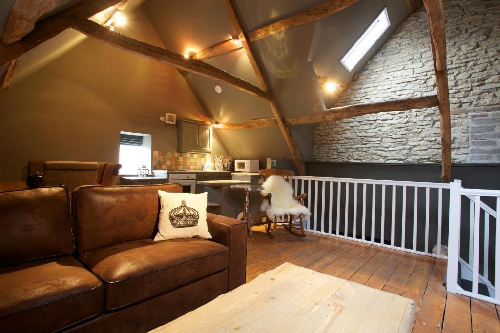 Отель The Kings Arms Дидмартон Номер фото